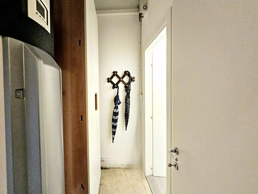 Immagine 6 di Negozio in vendita  in VIA EUGANEO TREPONTI a Teolo