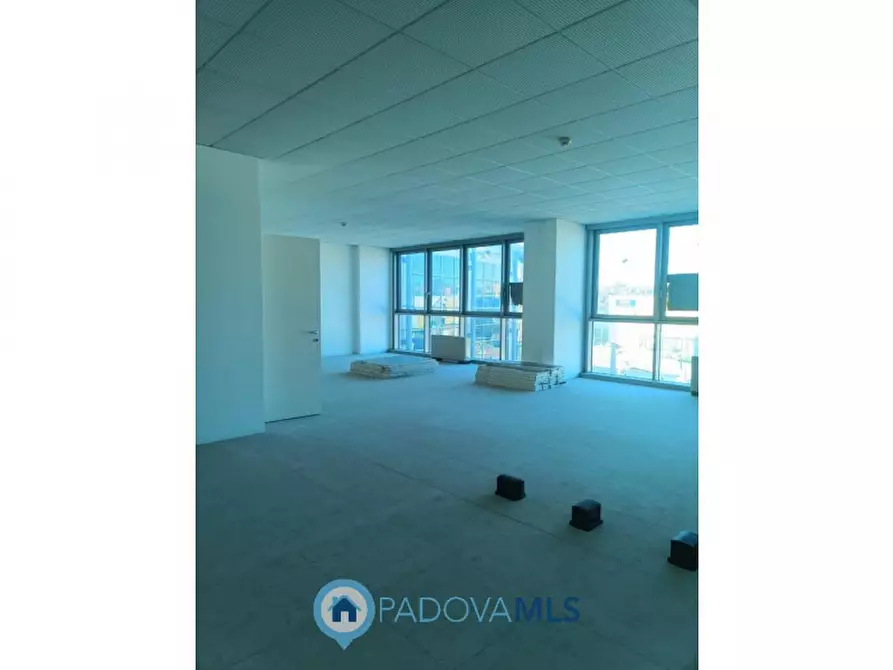 Immagine 1 di Ufficio in vendita  in via venezia 88 a Padova