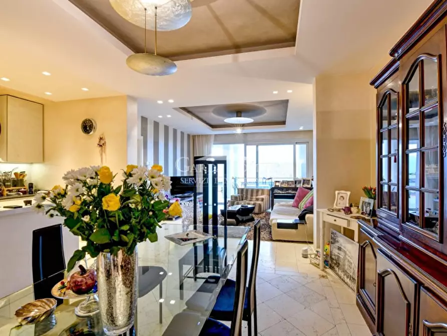 Immagine 7 di Appartamento in vendita  in Via Paolo Veronese a Desenzano Del Garda