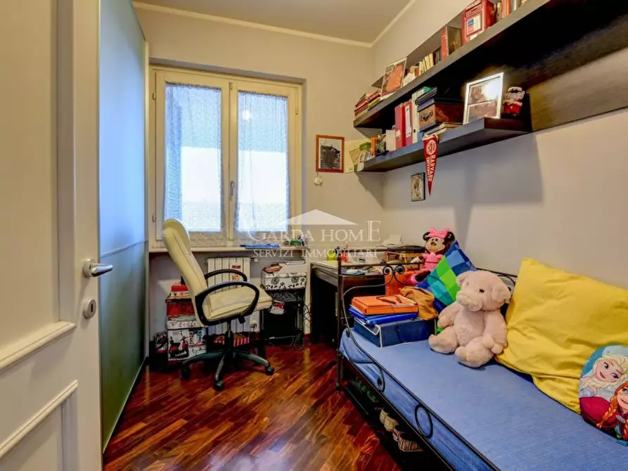 Immagine 23 di Appartamento in vendita  in Via Giovanni Pascoli a Desenzano Del Garda