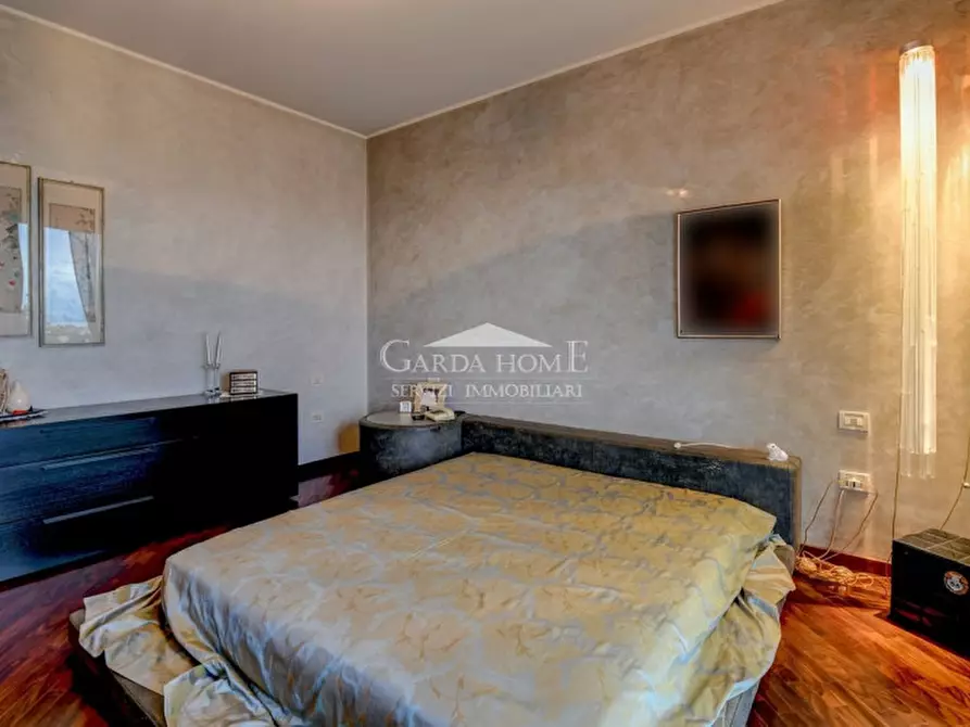 Immagine 23 di Appartamento in vendita  in Via Paolo Veronese a Desenzano Del Garda