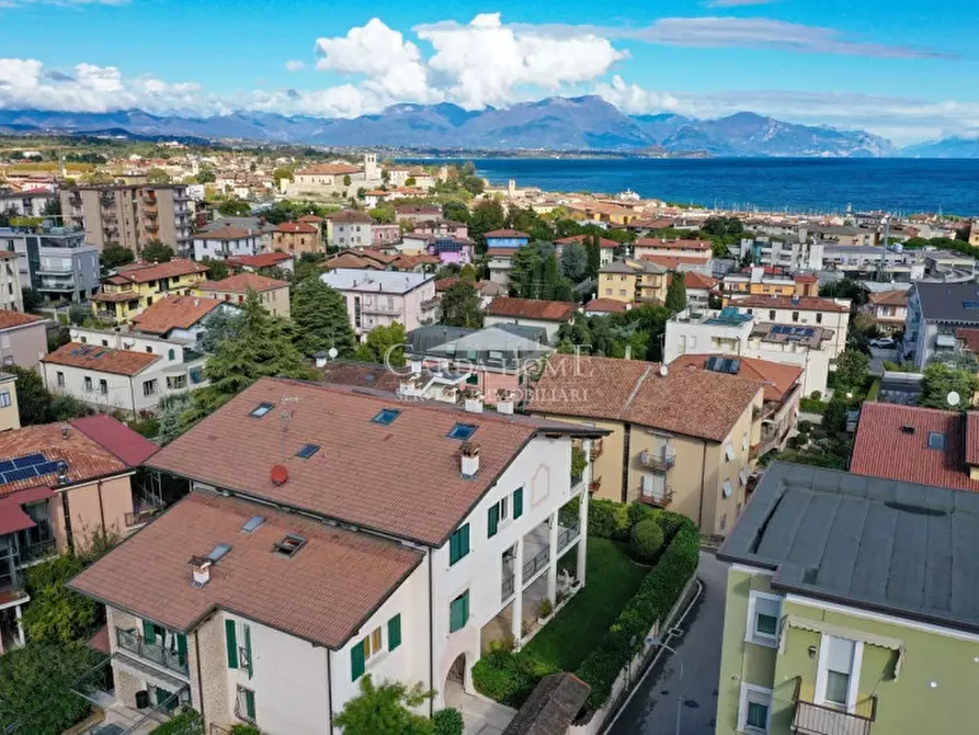 Immagine 29 di Appartamento in vendita  in Via Paolo Veronese a Desenzano Del Garda