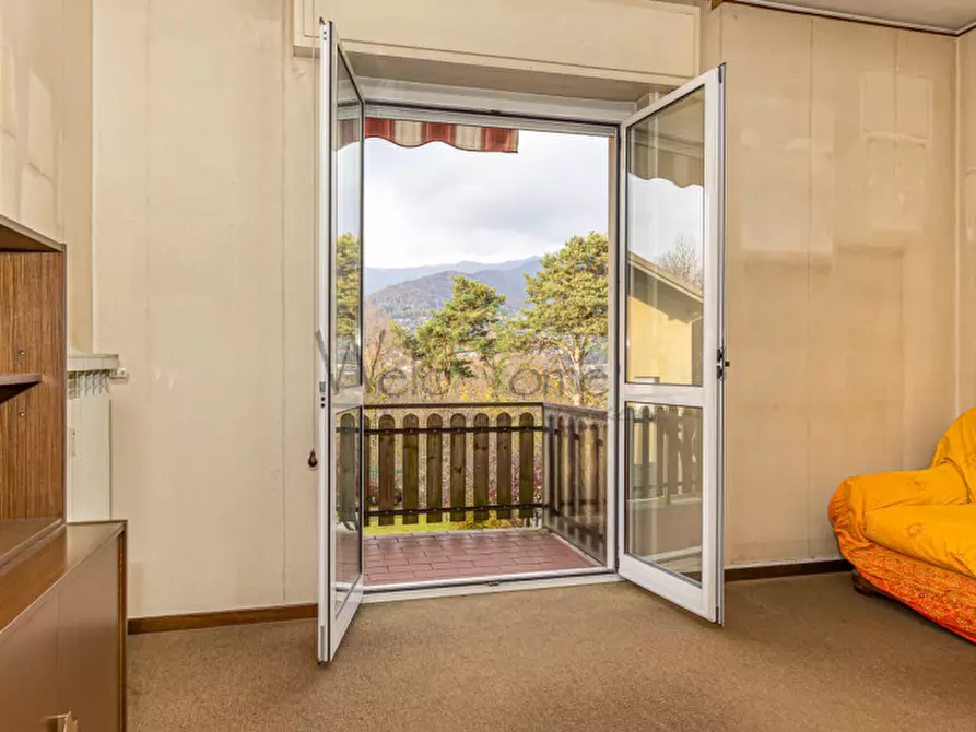 Immagine 10 di Appartamento in vendita  in Via dei faggi rossi a Tavernerio