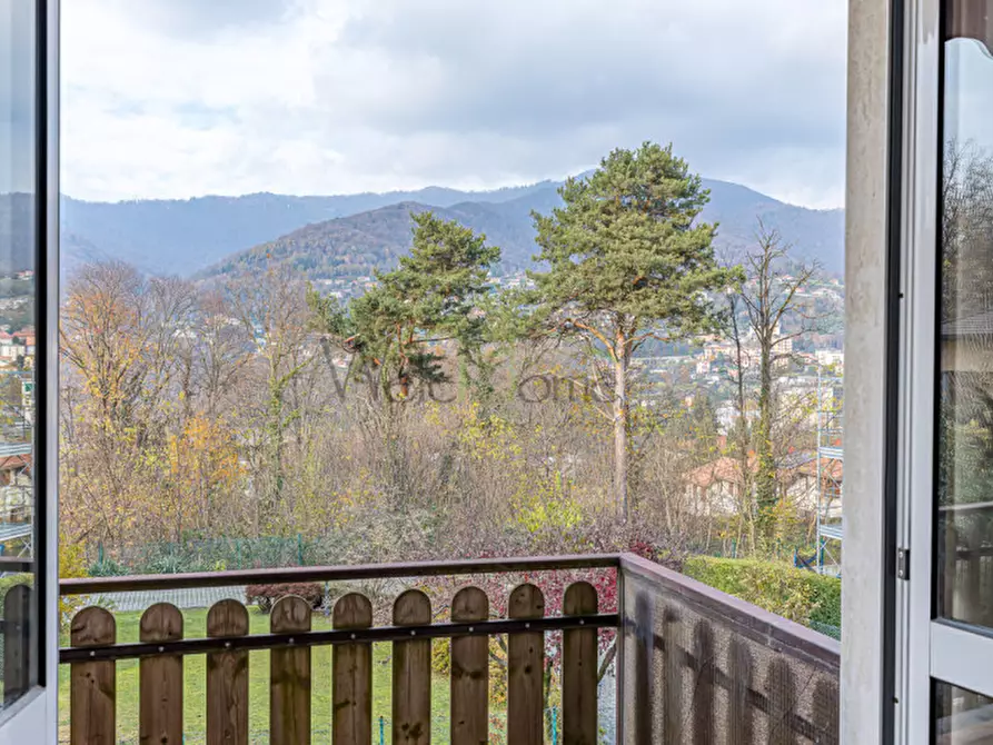 Immagine 11 di Appartamento in vendita  in Via dei faggi rossi a Tavernerio