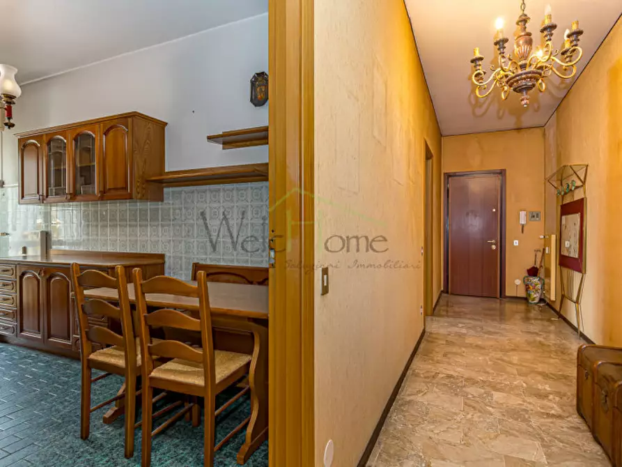 Immagine 13 di Appartamento in vendita  in Via dei faggi rossi a Tavernerio