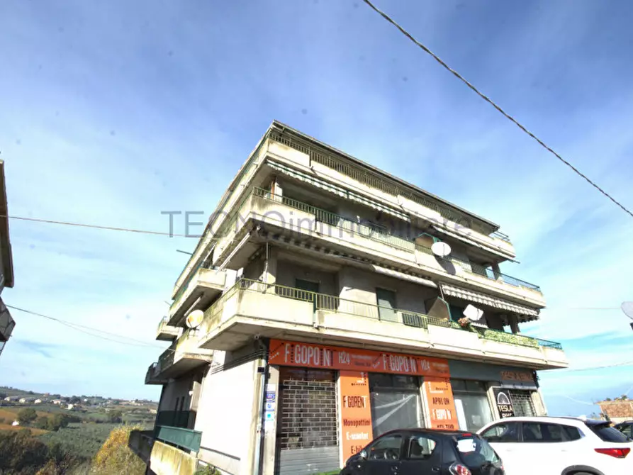 Immagine 1 di Appartamento in vendita  in Via Vittorio Bachelet a San Salvo