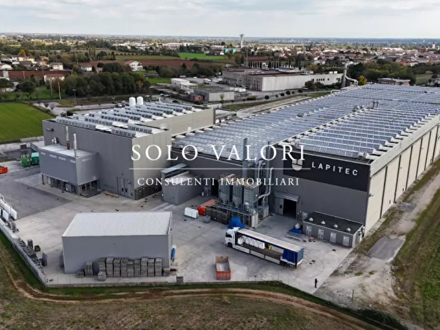 Immagine 17 di Capannone industriale in vendita  a Cittadella