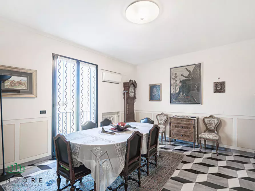 Immagine 16 di Appartamento in vendita  in via galliera a Bologna