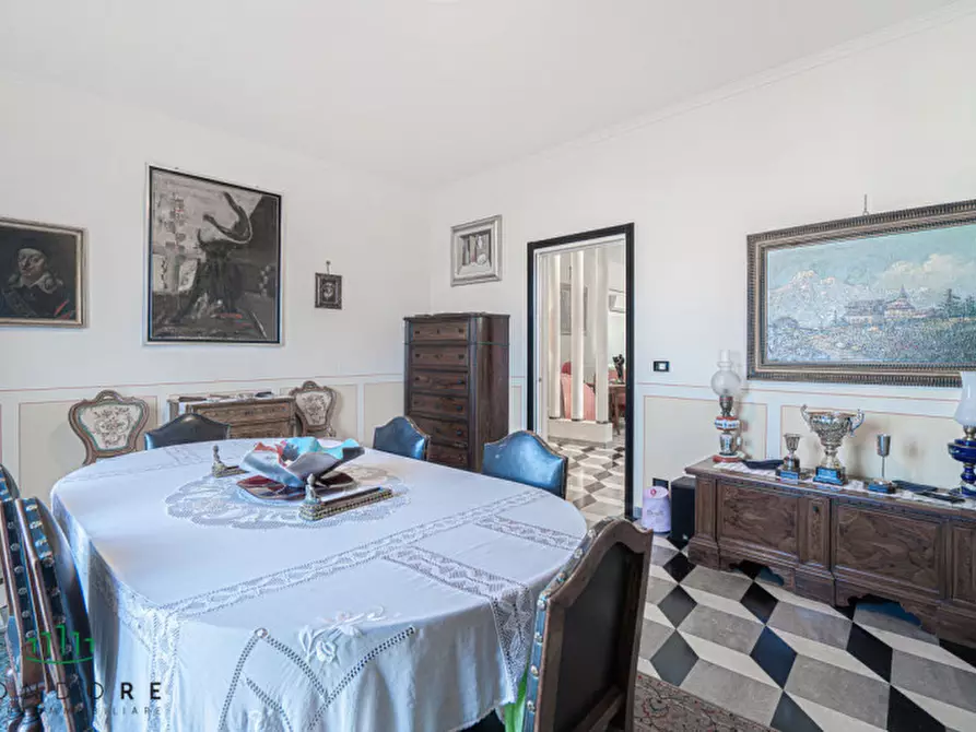 Immagine 21 di Appartamento in vendita  in via galliera a Bologna