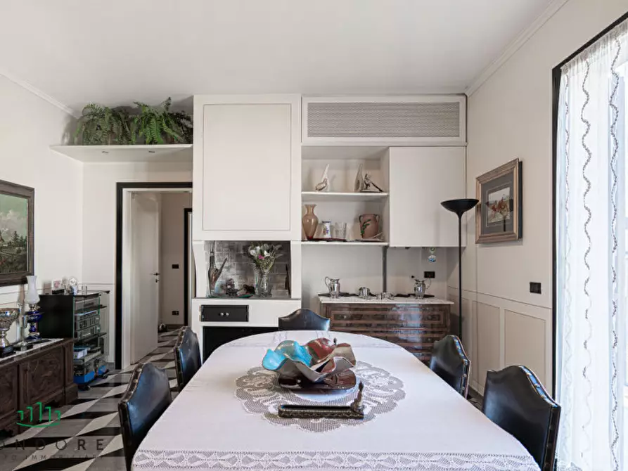 Immagine 24 di Appartamento in vendita  in via galliera a Bologna