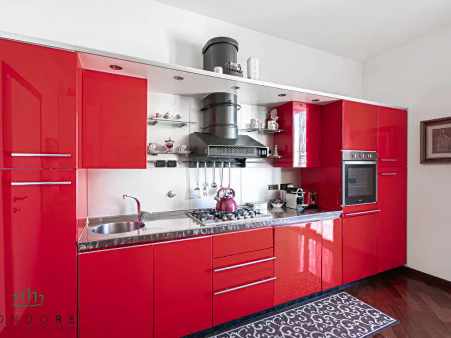 Immagine 32 di Appartamento in vendita  in via galliera a Bologna