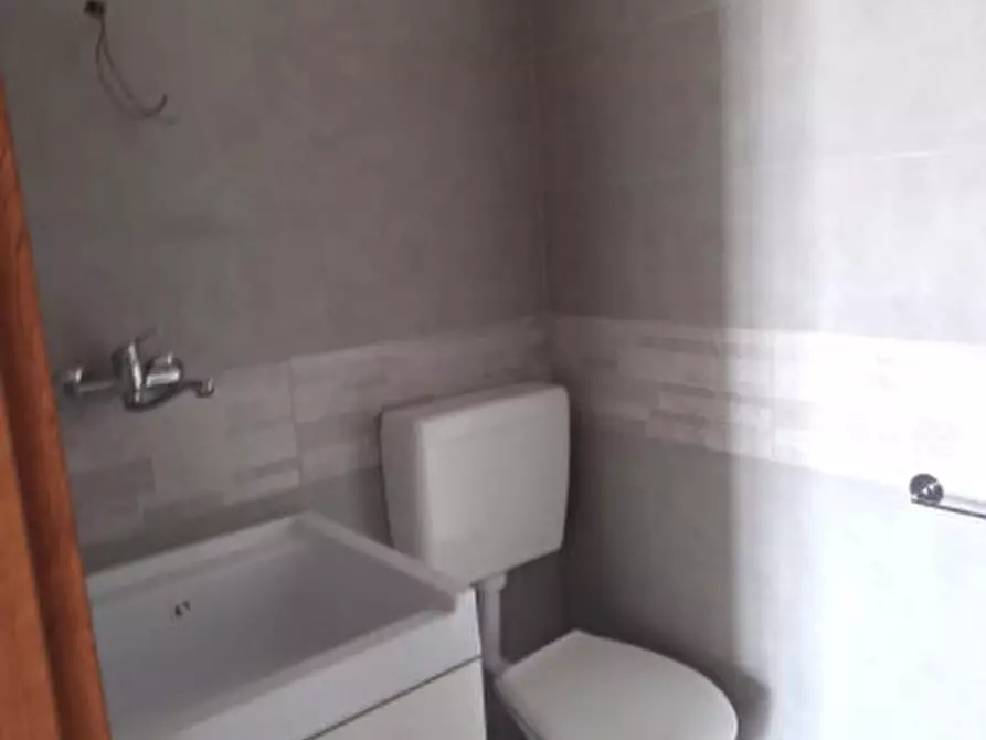 Immagine 23 di Appartamento in vendita  in via Adda 33 a Siracusa