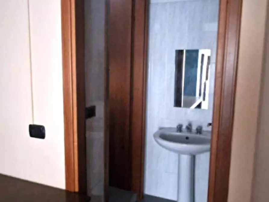 Immagine 8 di Ufficio in vendita  in Via Nizza, 4 a Sassari