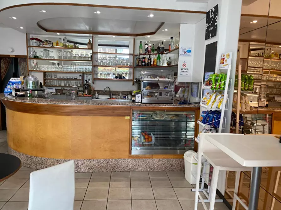 Immagine 1 di Attività commerciale in vendita  a Castelfranco Veneto