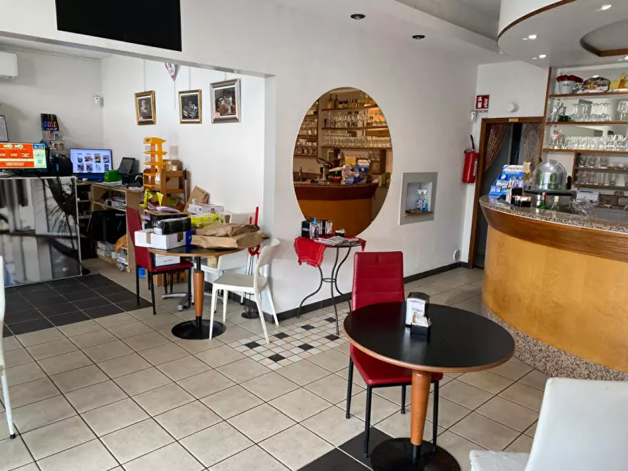 Immagine 4 di Attività commerciale in vendita  a Castelfranco Veneto