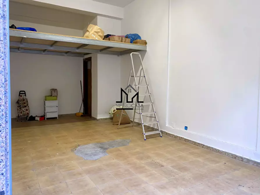 Immagine 5 di Garage in vendita  a Palermo