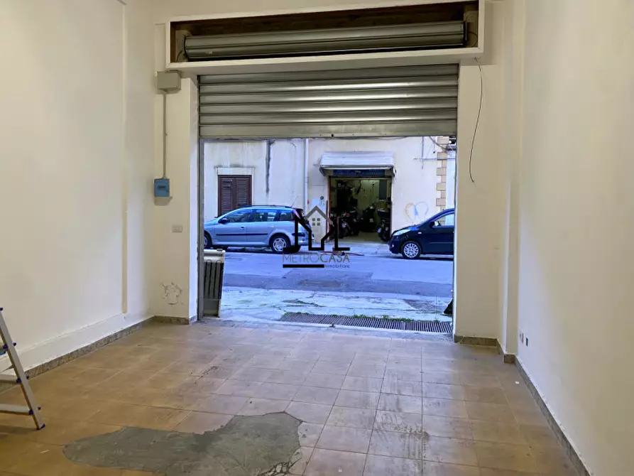 Immagine 7 di Garage in vendita  a Palermo
