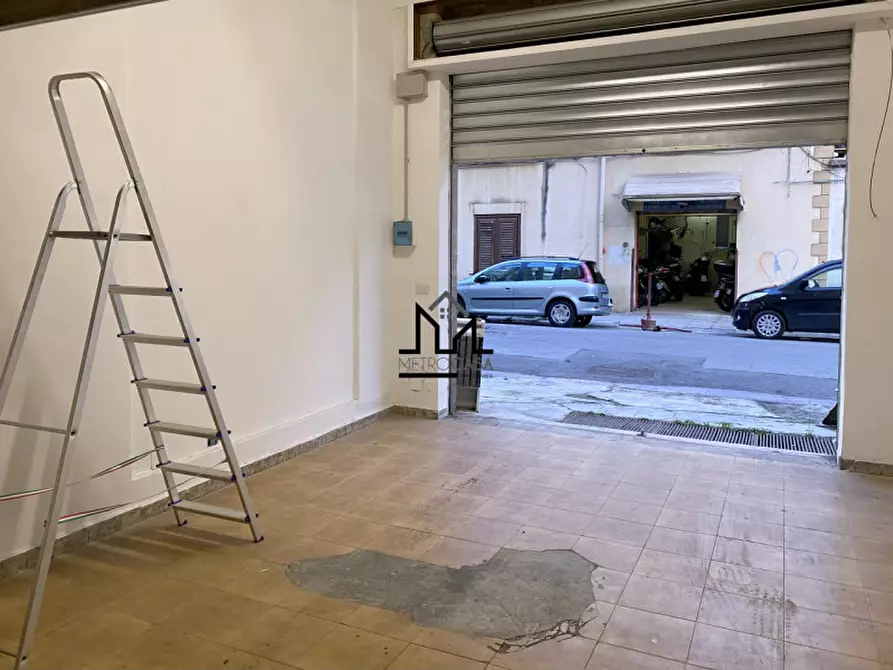 Immagine 8 di Garage in vendita  a Palermo