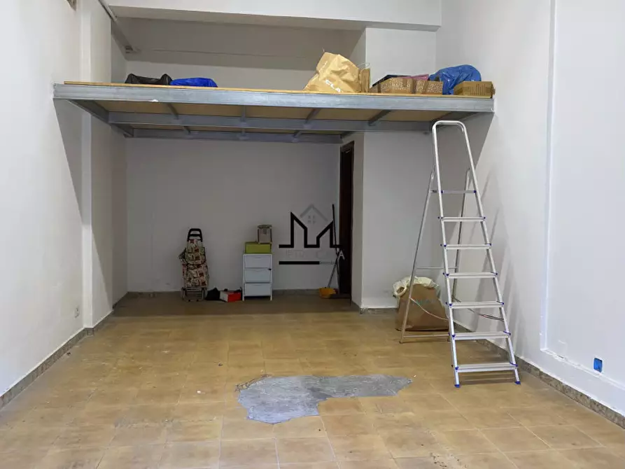 Immagine 15 di Garage in vendita  a Palermo