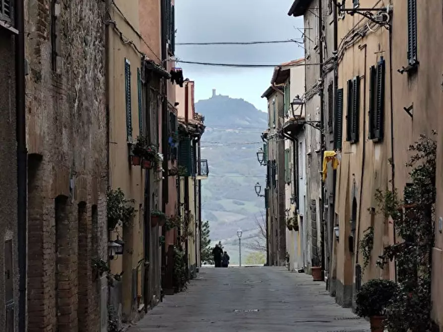 Immagine 1 di Palazzo in vendita  in Via Roma CELLE SUL RIGO a San Casciano Dei Bagni