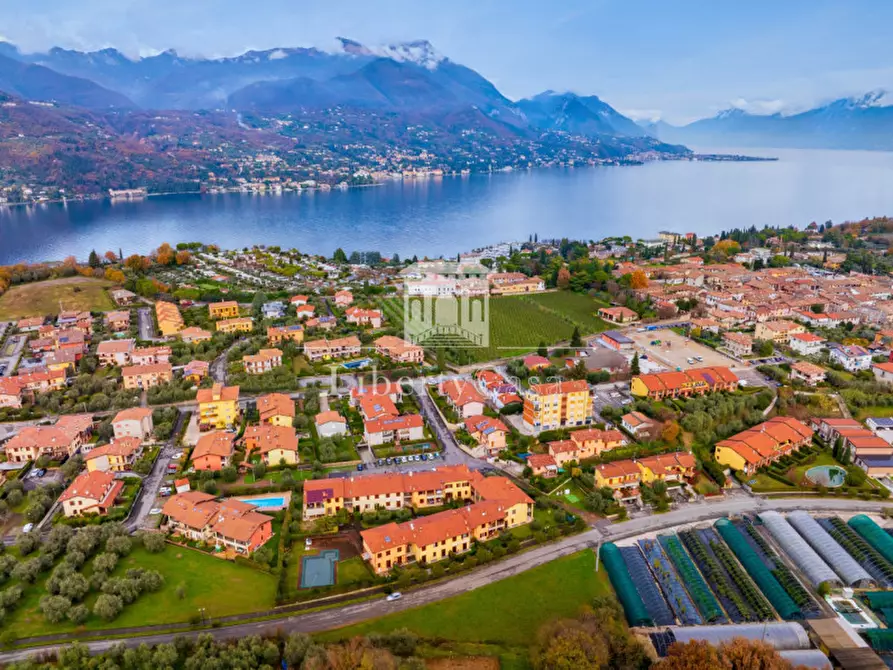 Immagine 1 di Appartamento in vendita  in Via Boschette a San Felice Del Benaco