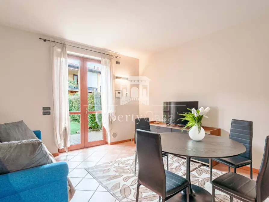 Immagine 5 di Appartamento in vendita  in Via Boschette a San Felice Del Benaco