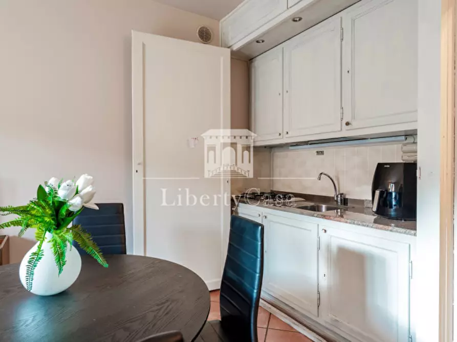 Immagine 7 di Appartamento in vendita  in Via Boschette a San Felice Del Benaco