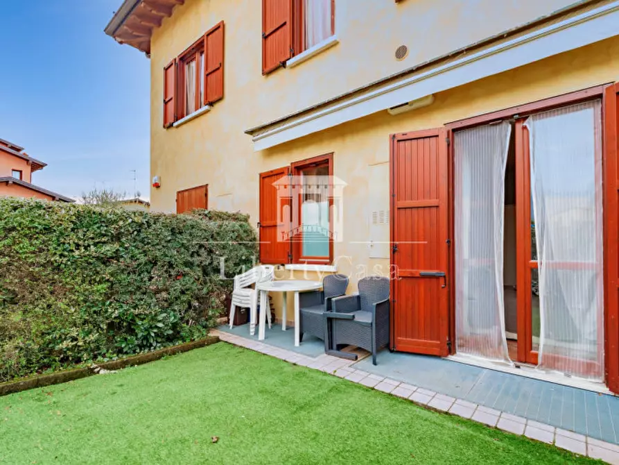 Immagine 14 di Appartamento in vendita  in Via Boschette a San Felice Del Benaco