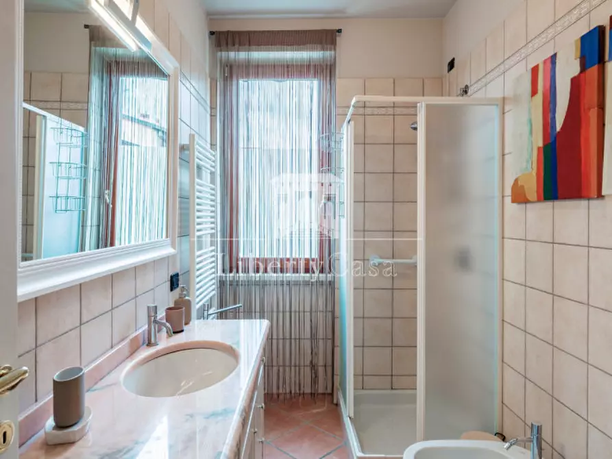 Immagine 15 di Appartamento in vendita  in Via Boschette a San Felice Del Benaco