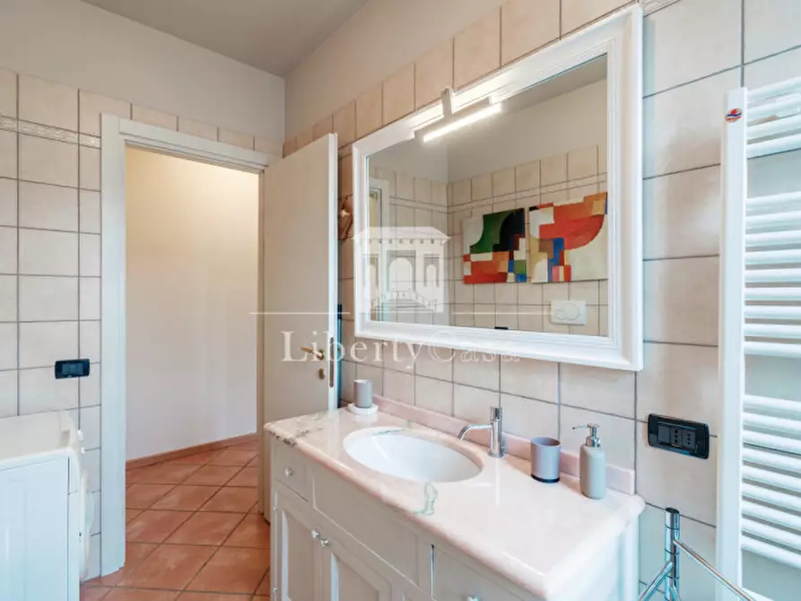 Immagine 16 di Appartamento in vendita  in Via Boschette a San Felice Del Benaco