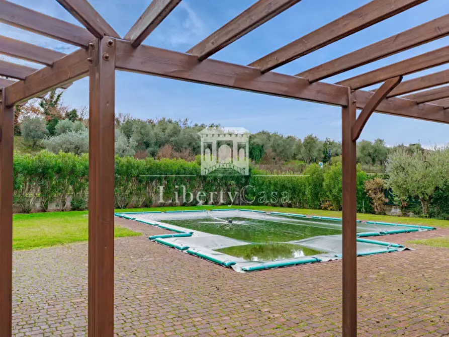 Immagine 17 di Appartamento in vendita  in Via Boschette a San Felice Del Benaco