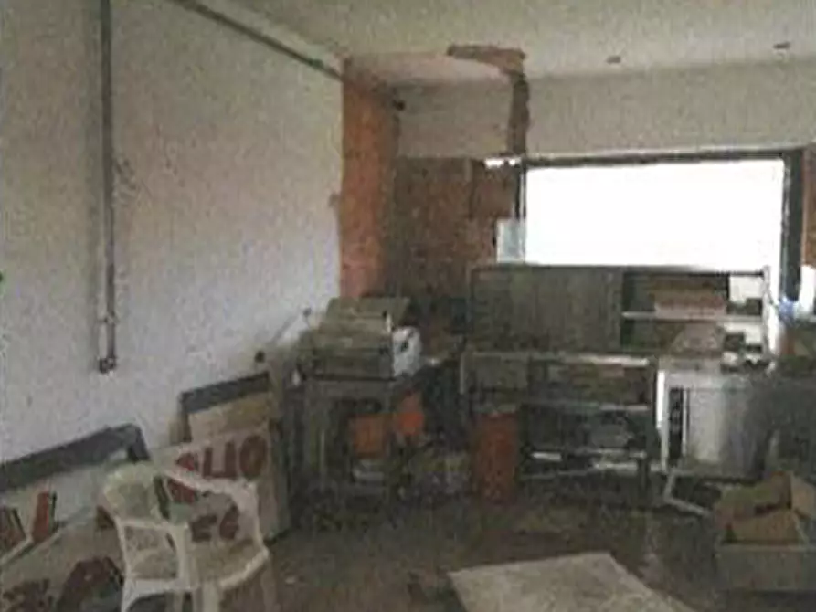 Immagine 18 di Negozio in vendita  in Via Giacomo Matteotti 3 a Sant'ambrogio Di Valpolicella