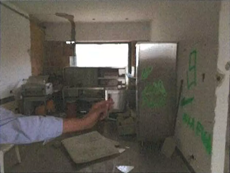 Immagine 19 di Negozio in vendita  in Via Giacomo Matteotti 3 a Sant'ambrogio Di Valpolicella