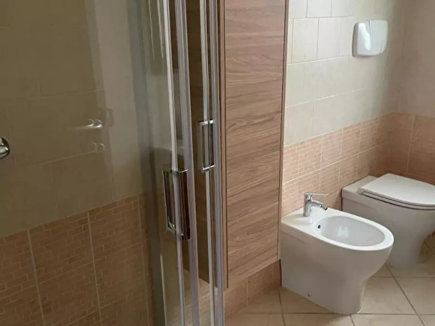 Immagine 7 di Appartamento in affitto  in via Roma a Silvi