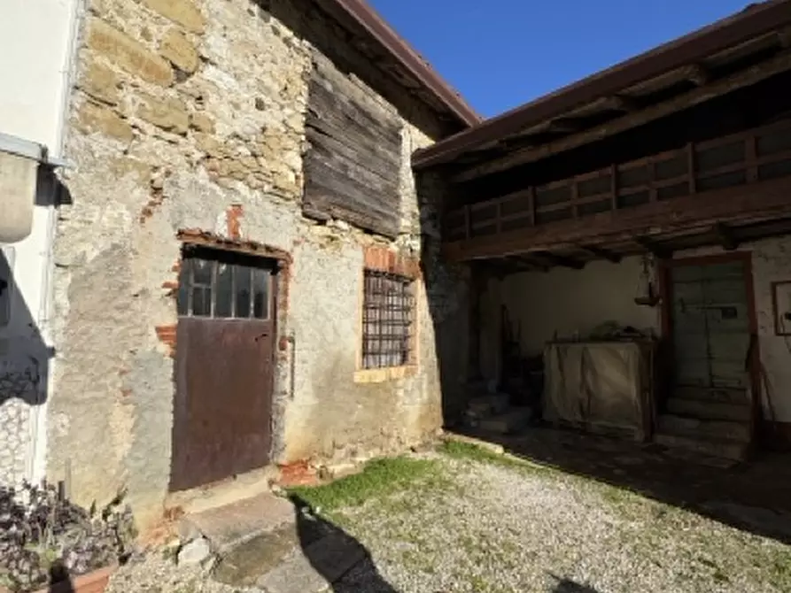 Immagine 3 di Rustico / casale in vendita  in Via Lupiari a Salcedo