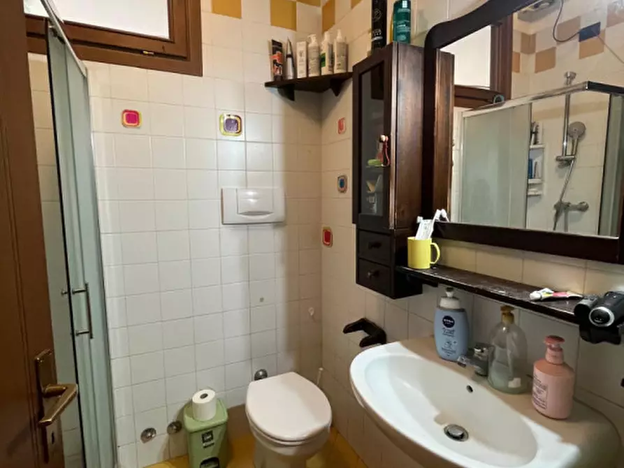 Immagine 11 di Appartamento in vendita  in via Vigonovese a Padova