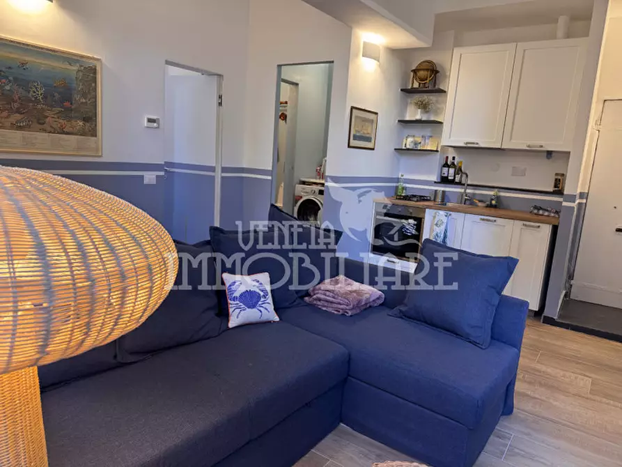 Immagine 2 di Appartamento in vendita  in Via del molo a Genova