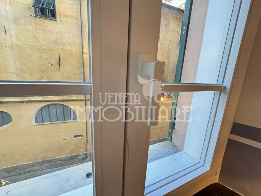 Immagine 13 di Appartamento in vendita  in Via del molo a Genova