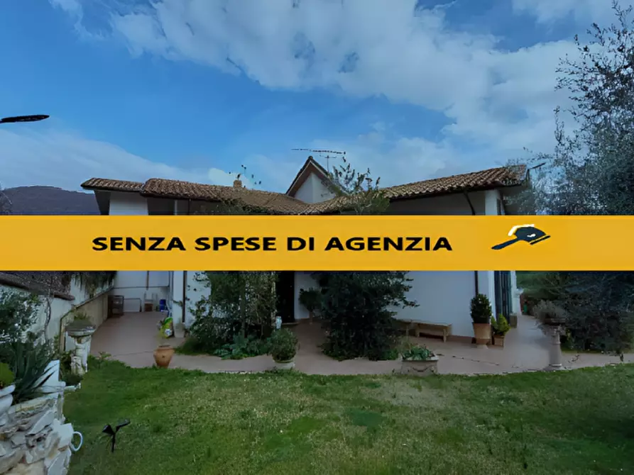 Immagine 1 di Casa bifamiliare in vendita  in Via Luigi Einaudi a Poggio Moiano