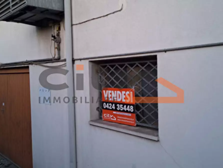 Immagine 8 di Magazzino in vendita  in Via Martiri del Grappa a Cassola