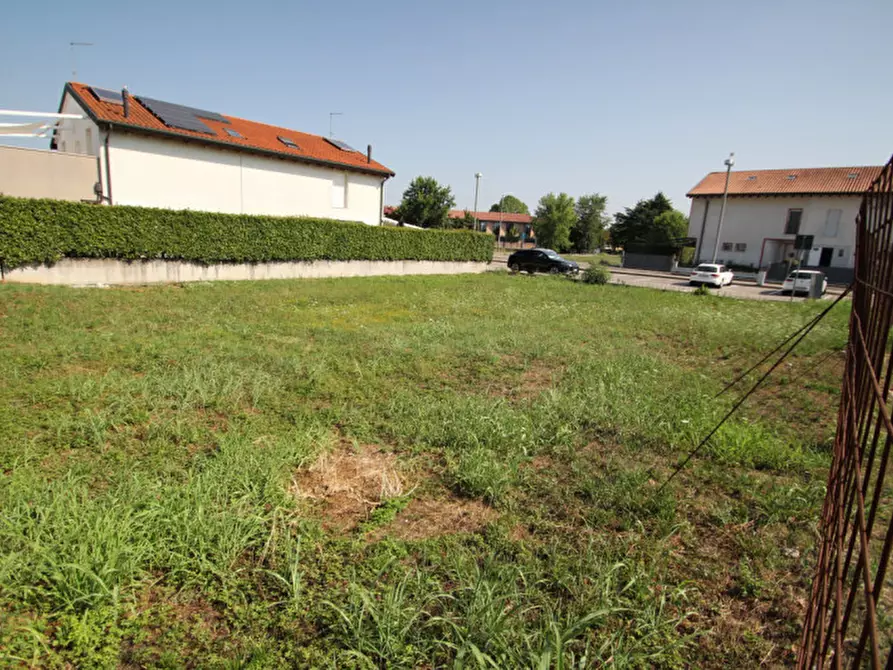 Immagine 1 di Terreno in vendita  in Via Giotto a Santa Maria Di Sala