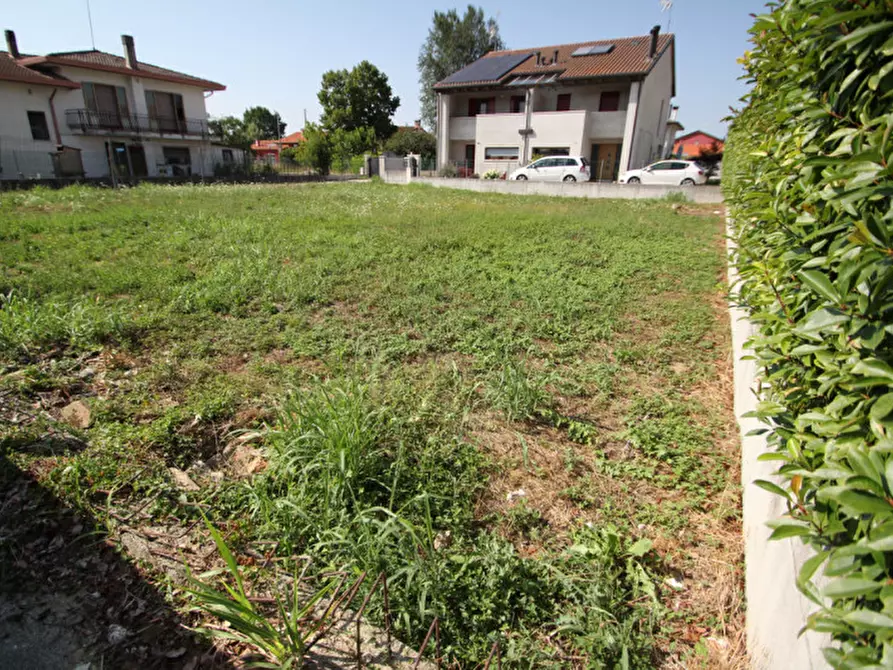 Immagine 2 di Terreno in vendita  in Via Giotto a Santa Maria Di Sala