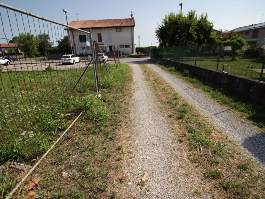 Immagine 5 di Terreno in vendita  in Via Giotto a Santa Maria Di Sala