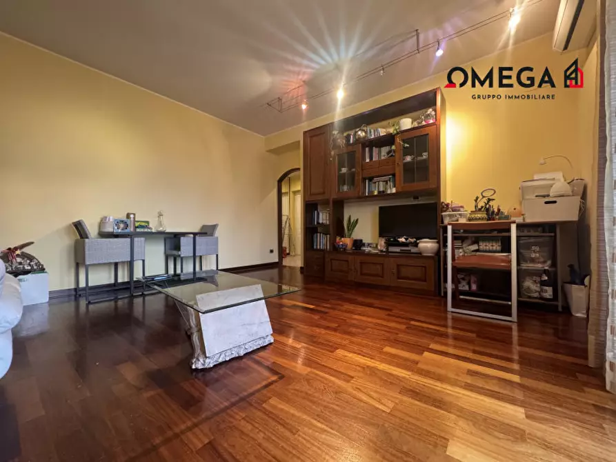 Immagine 11 di Appartamento in vendita  in Via Giuseppe e Luca Del Mestri 3 a Trieste