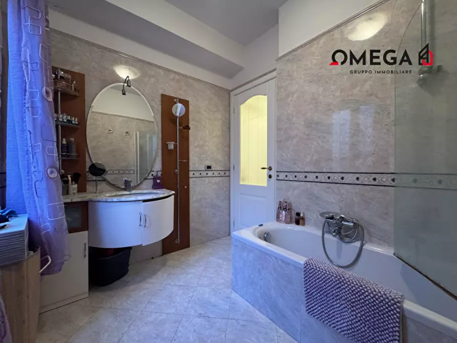 Immagine 33 di Appartamento in vendita  in Via Giuseppe e Luca Del Mestri 3 a Trieste