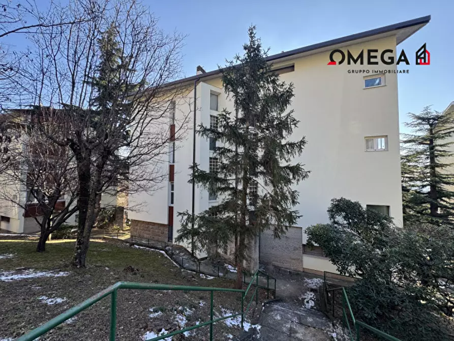 Immagine 2 di Appartamento in vendita  in Via dell'Eremo 175/13 a Trieste