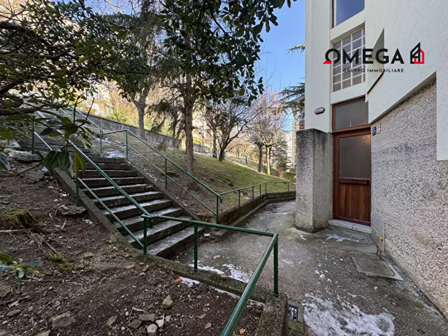 Immagine 3 di Appartamento in vendita  in Via dell'Eremo 175/13 a Trieste