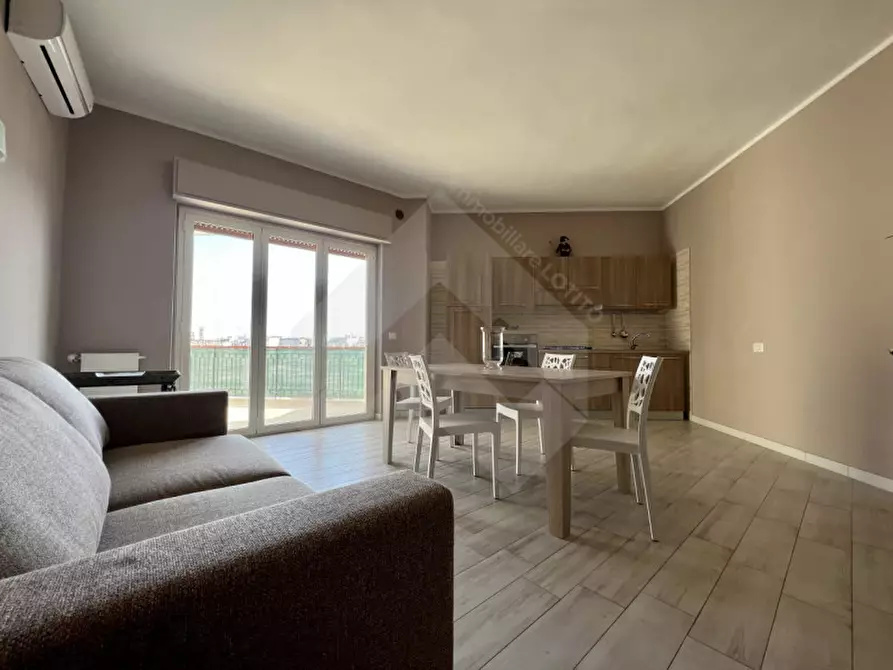 Immagine 1 di Appartamento in affitto  a Andria