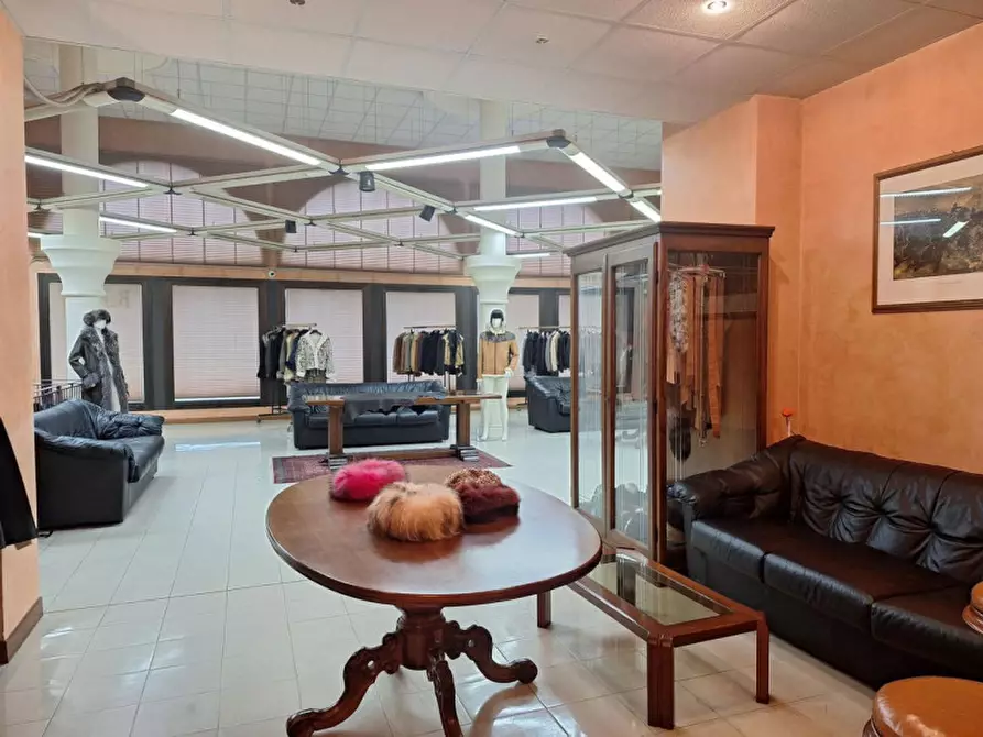 Immagine 17 di Capannone industriale in vendita  in Via Ugo Foscolo, 35035 Mestrino PD, Italia a Mestrino