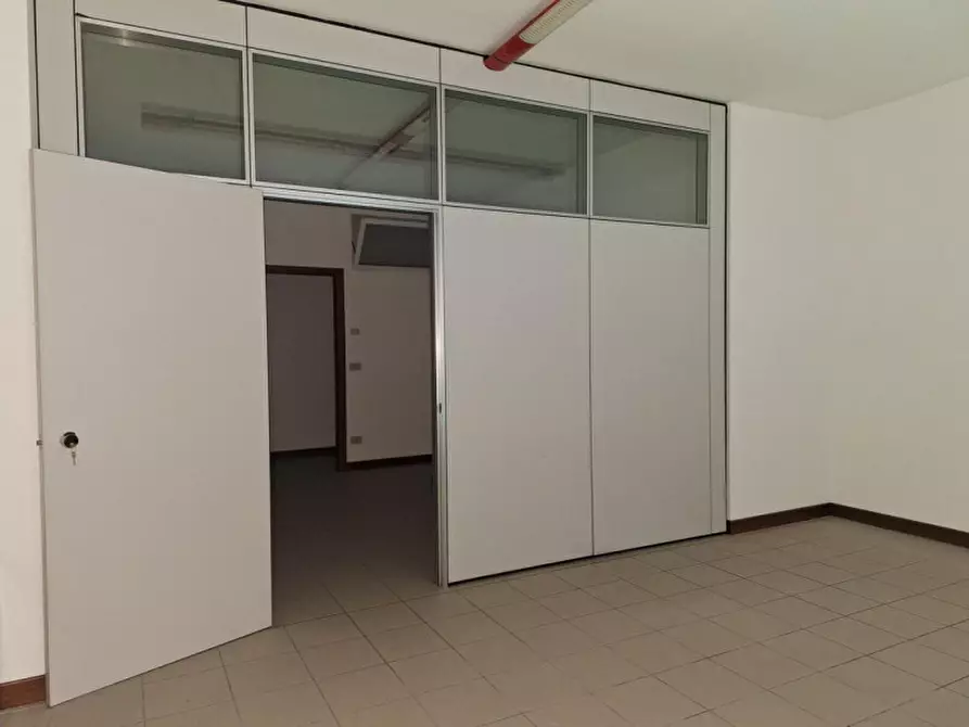 Immagine 21 di Capannone industriale in vendita  in Via Ugo Foscolo, 35035 Mestrino PD, Italia a Mestrino